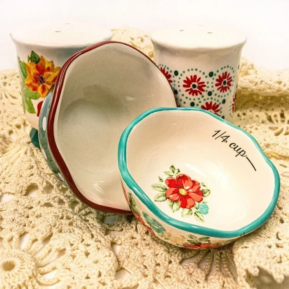 Pioneer Woman Shabby Chic Bundle: Salt & Pepper Shakers with Nesting Cups